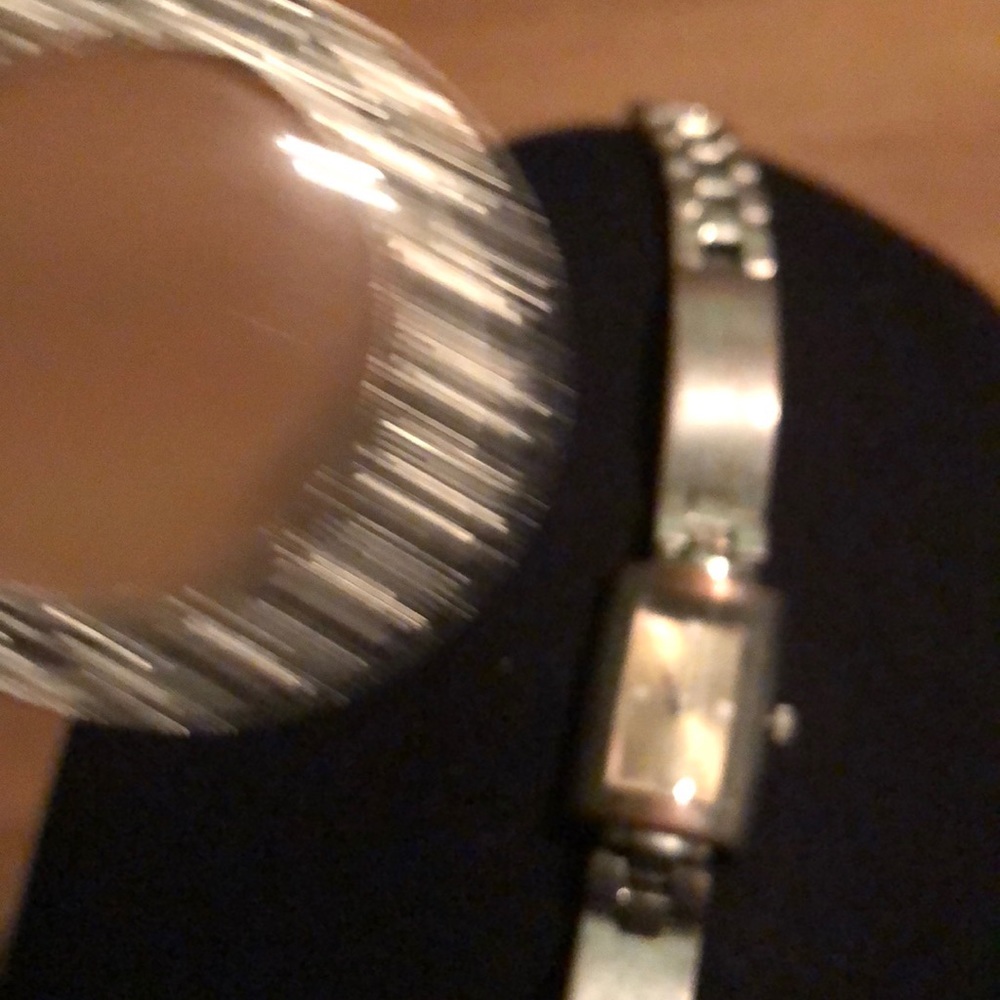 Watch - Picture 4 of 4